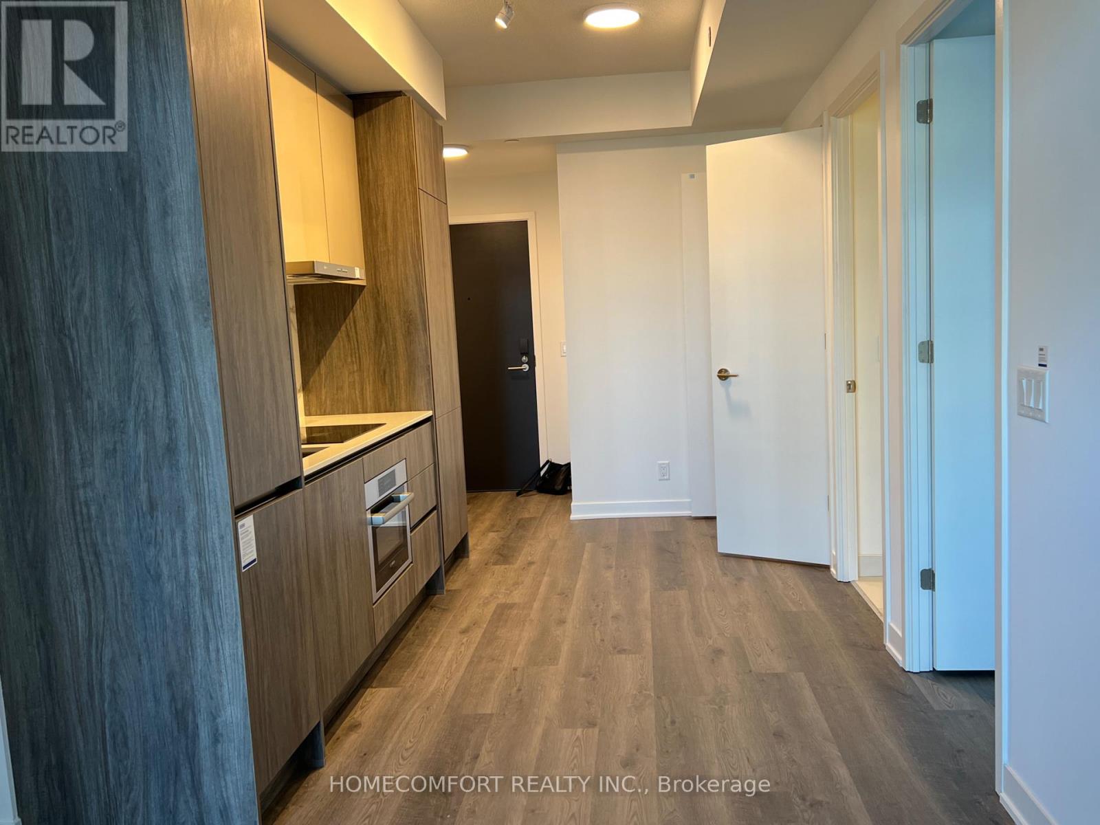 1601 - 180 Front Street E, Toronto, Ontario  M5A 0K9 - Photo 9 - C12832058