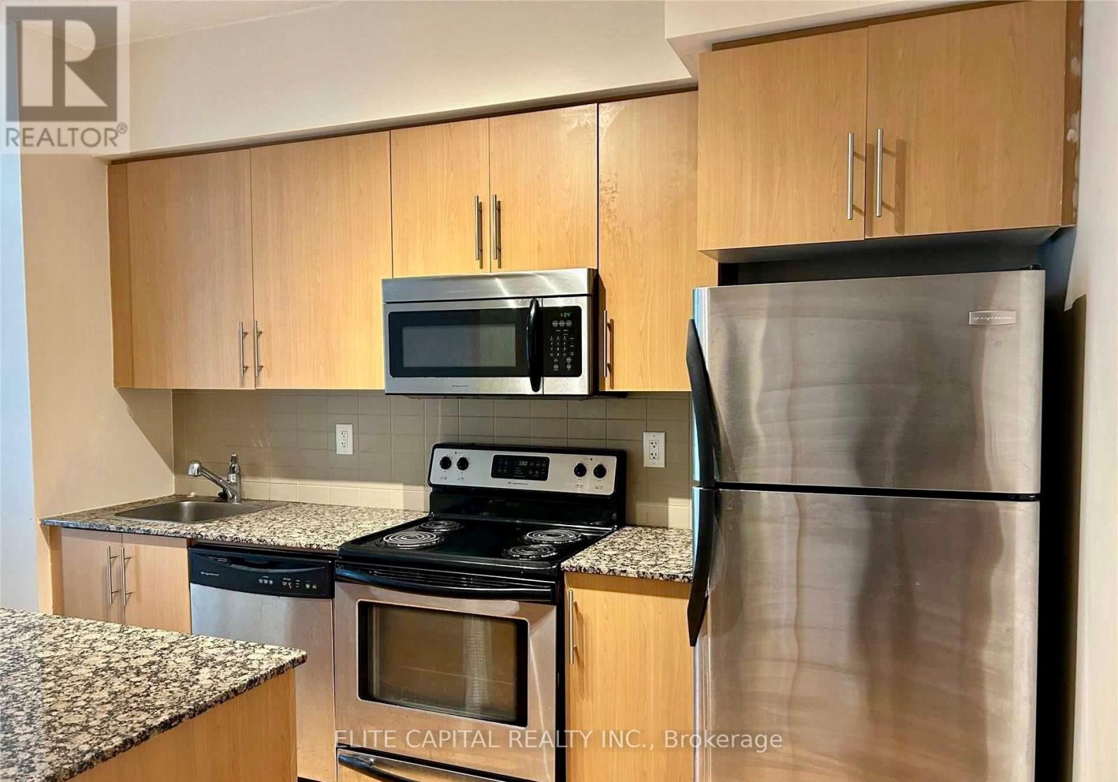 1708 - 55 Bremner Boulevard, Toronto, Ontario  M5J 0A6 - Photo 3 - C12832060