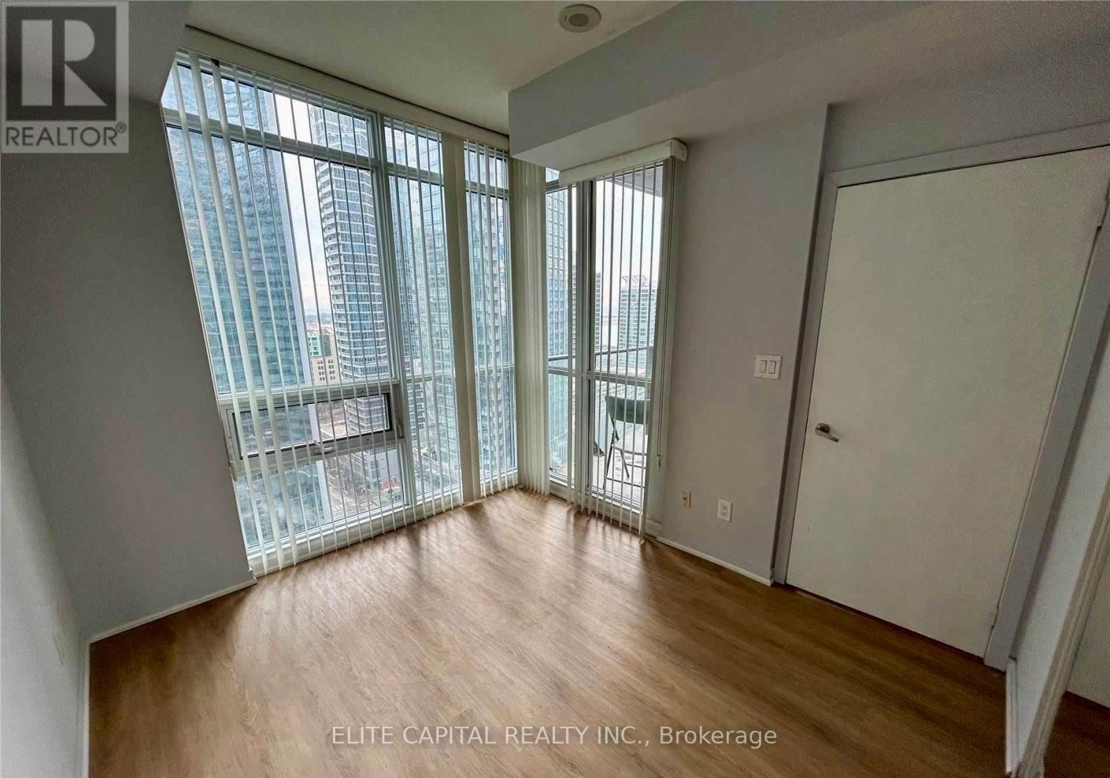 1708 - 55 Bremner Boulevard, Toronto, Ontario  M5J 0A6 - Photo 6 - C12832060