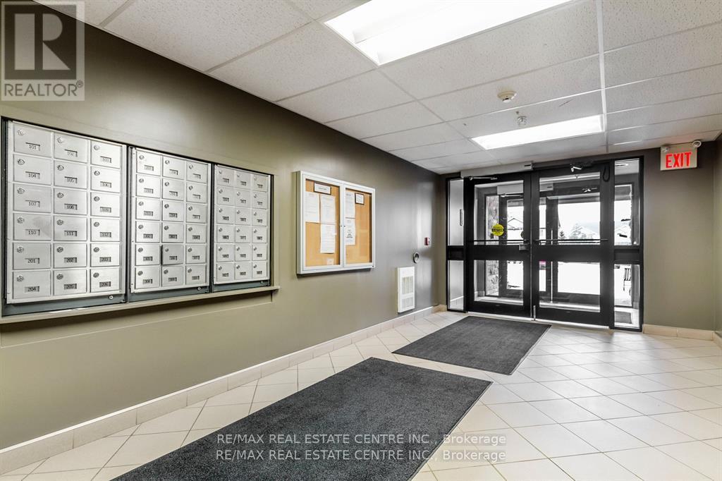 201 - 67 Kingsbury Square, Guelph, Ontario  N1L 0L3 - Photo 2 - X12832062