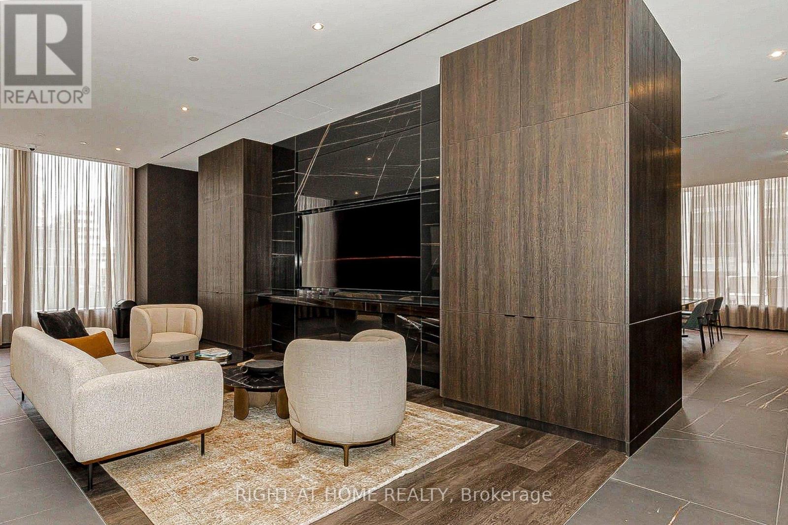 3808 - 11 Yorkville Avenue, Toronto, Ontario  M4W 0B7 - Photo 39 - C12832036