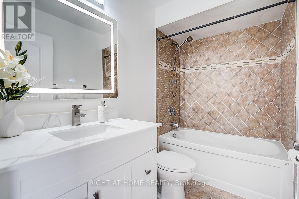 32 Macauley Drive, Markham, Ontario  L3T 5S4 - Photo 28 - N12832048