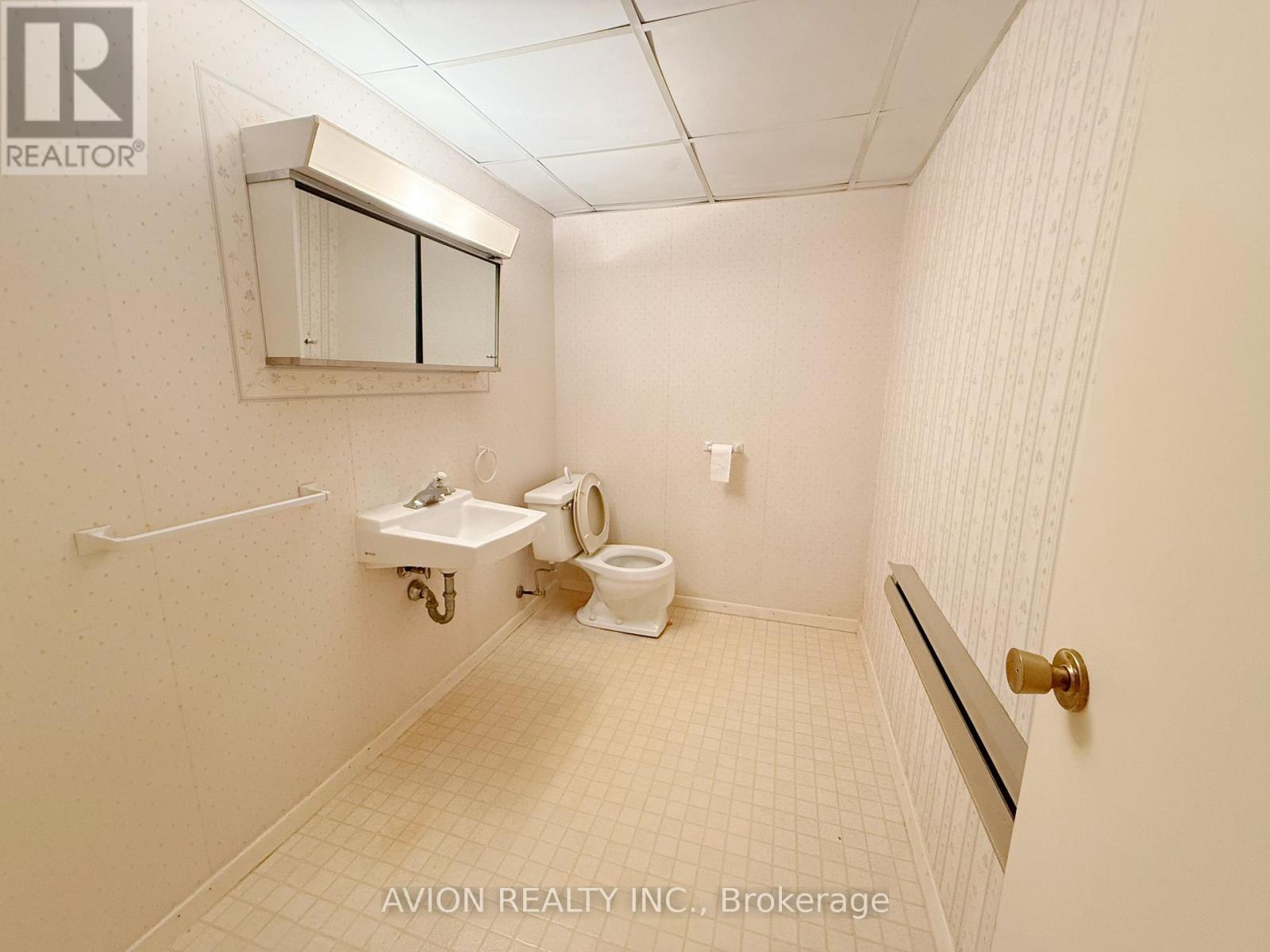 81 Clancy Drive, Toronto, Ontario  M2J 2V7 - Photo 12 - C12832072