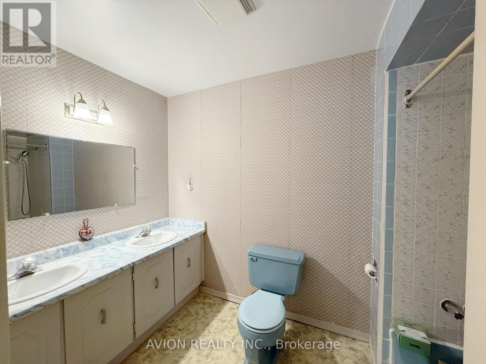 81 Clancy Drive, Toronto, Ontario  M2J 2V7 - Photo 17 - C12832072