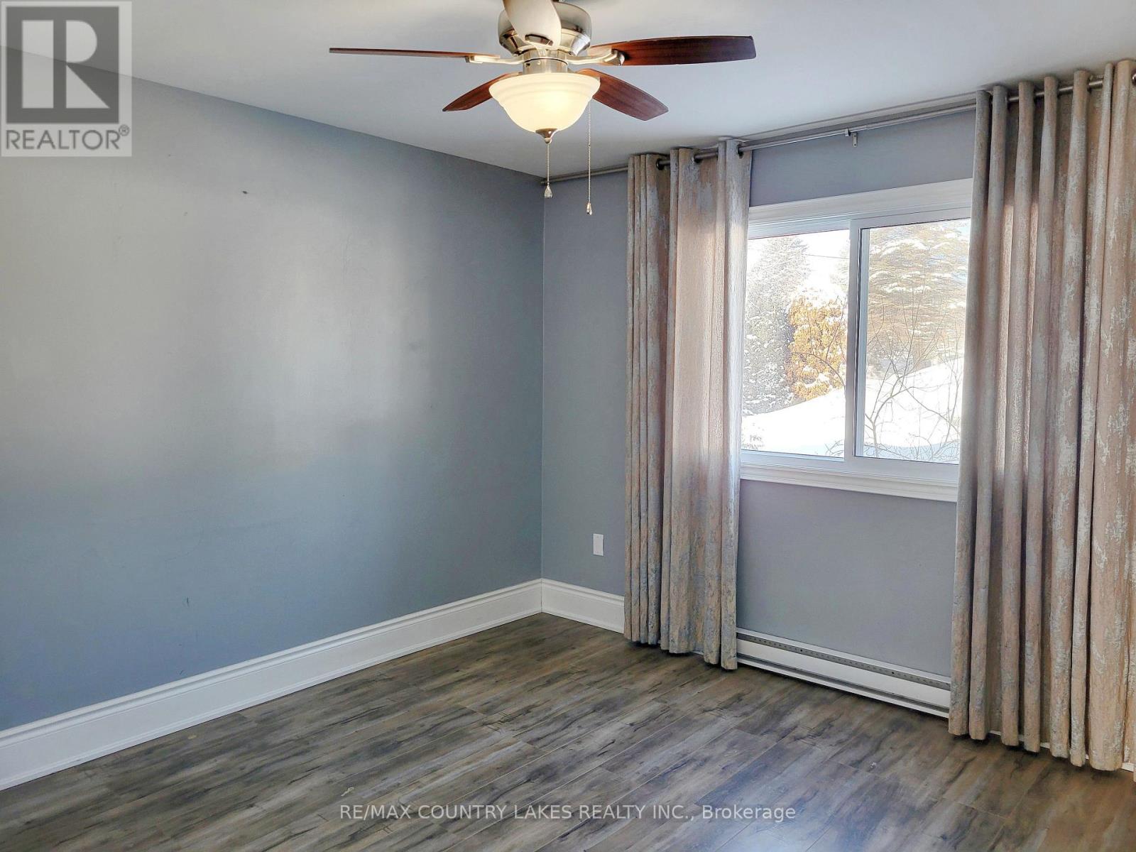 35 - 21 Laguna Parkway, Ramara, Ontario  L0K 1B0 - Photo 4 - S12830846