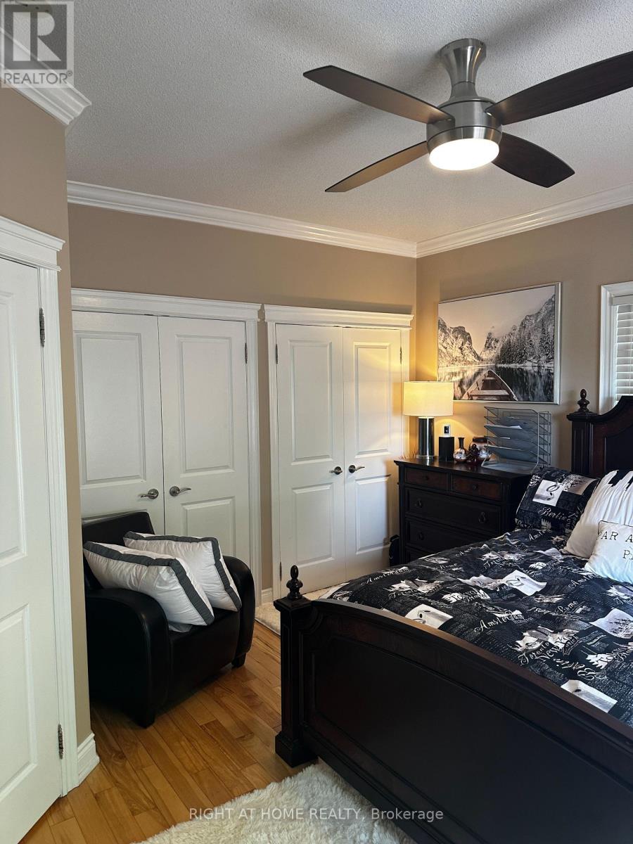 109 Livia Herman Way, Barrie (East Bayfield), Ontario  L4M 7K5 - Photo 16 - S12832076