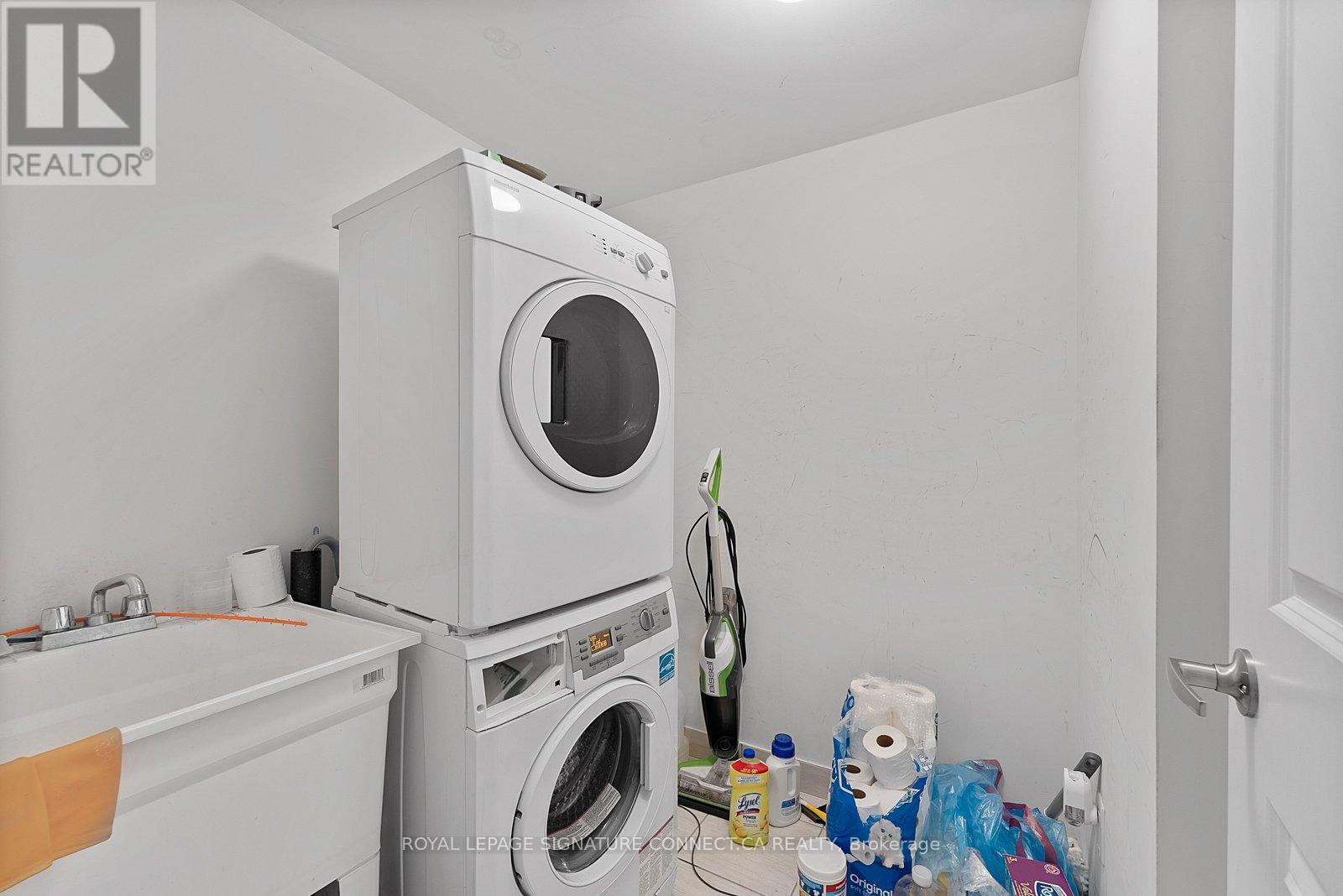 399 The Westway Way, Toronto, Ontario  M9R 1H3 - Photo 10 - W12832082