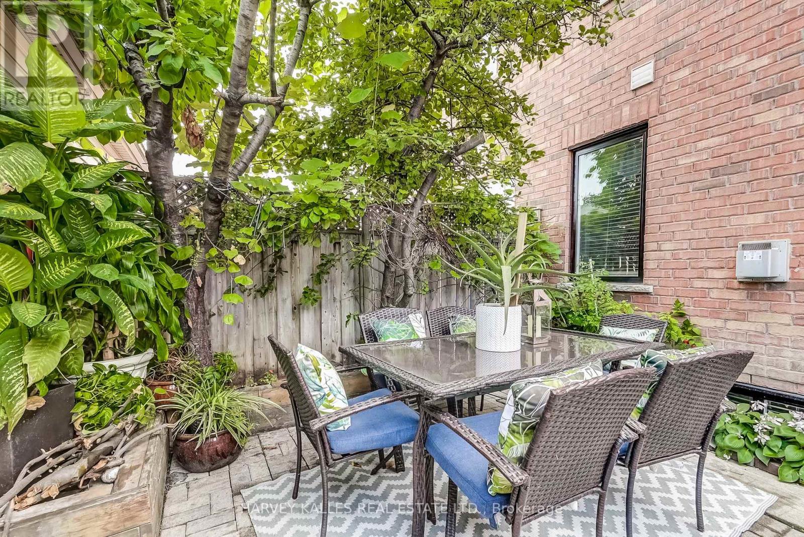 60 Tarragona Boulevard, Toronto, Ontario  M6N 5C4 - Photo 26 - W12832092