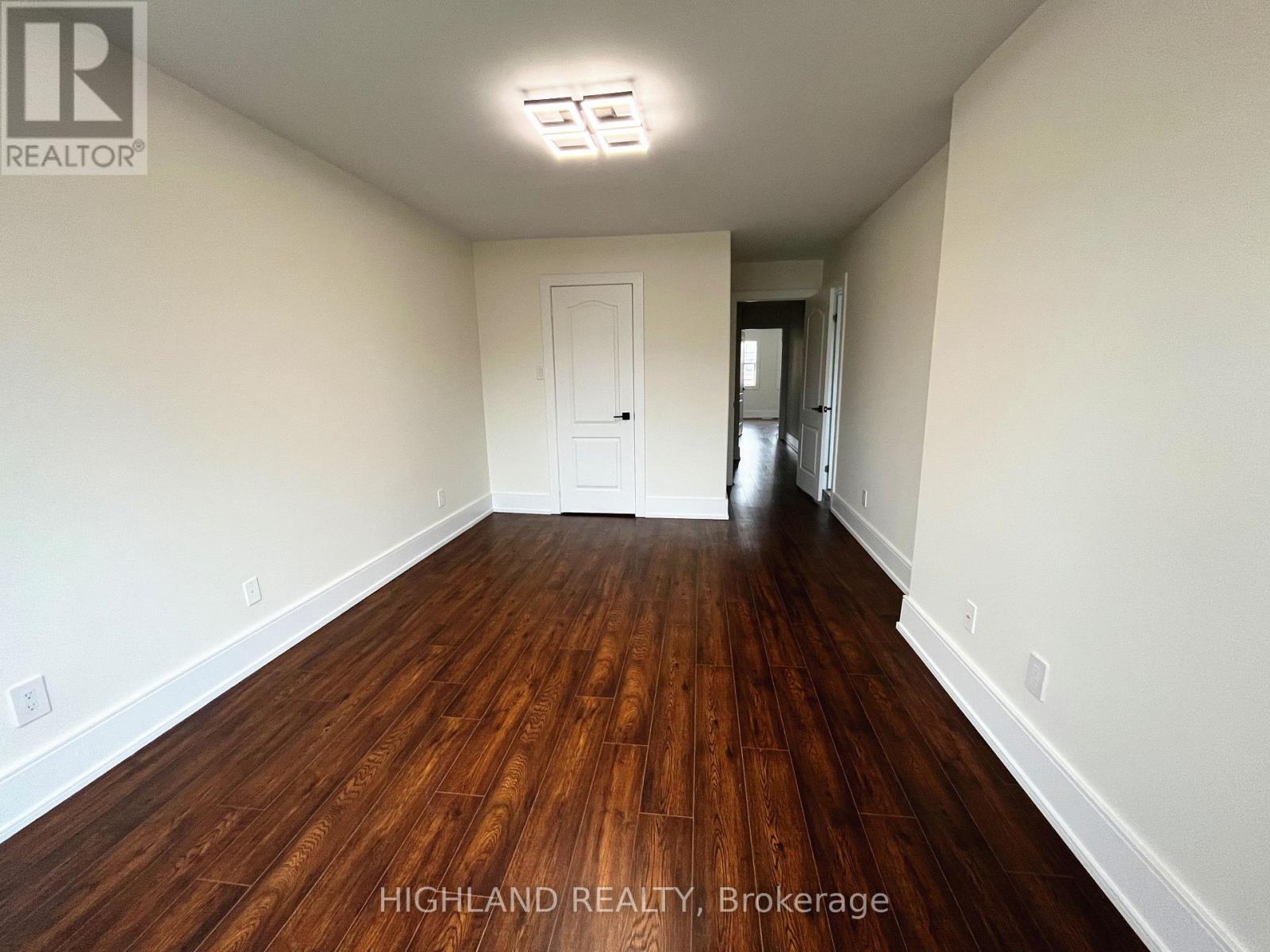 916 Golden Farmer Way, Mississauga, Ontario  L5W 1B4 - Photo 10 - W12832094