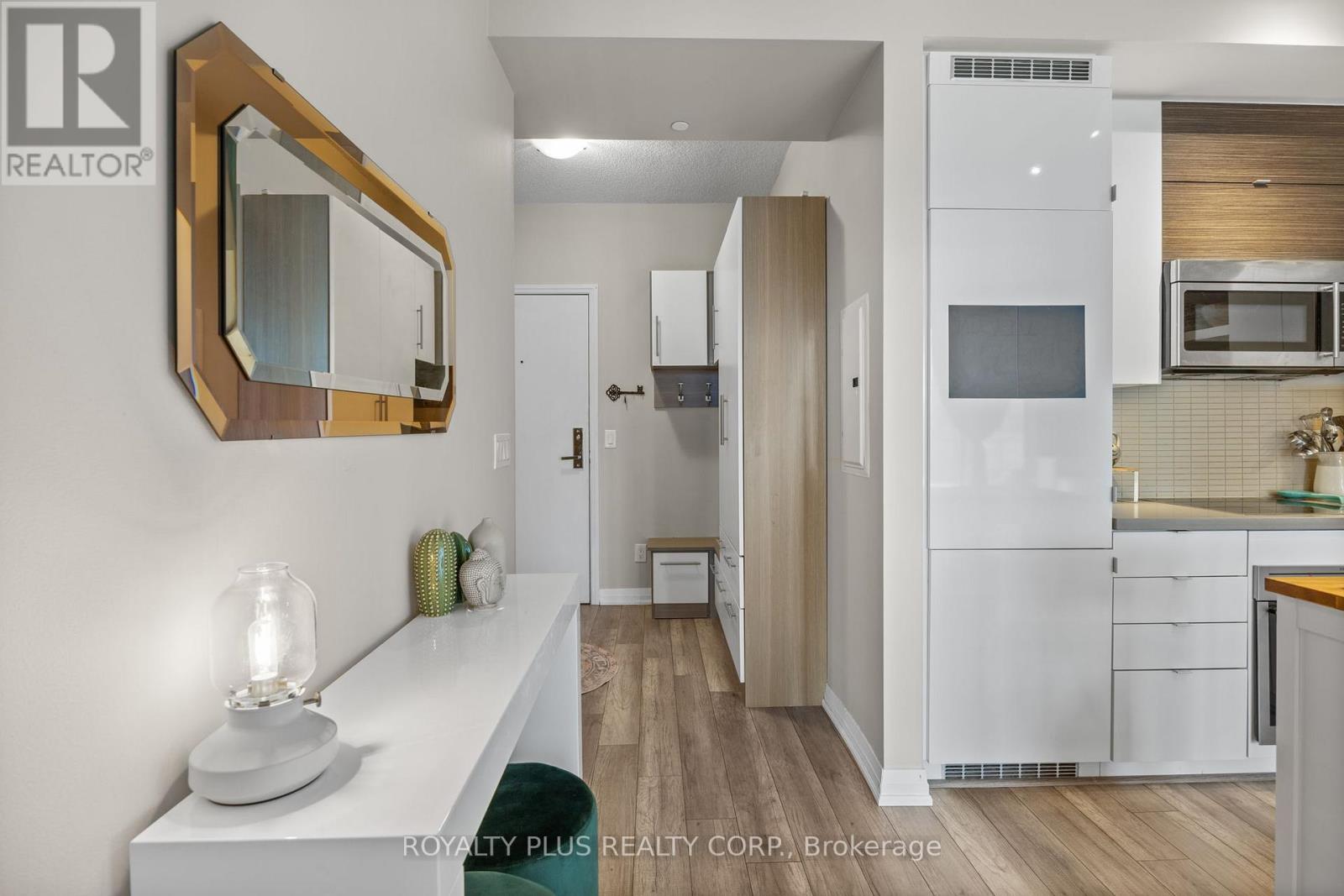 2109 - 59 Annie Craig Drive, Toronto, Ontario  M8V 0C4 - Photo 6 - W12832102