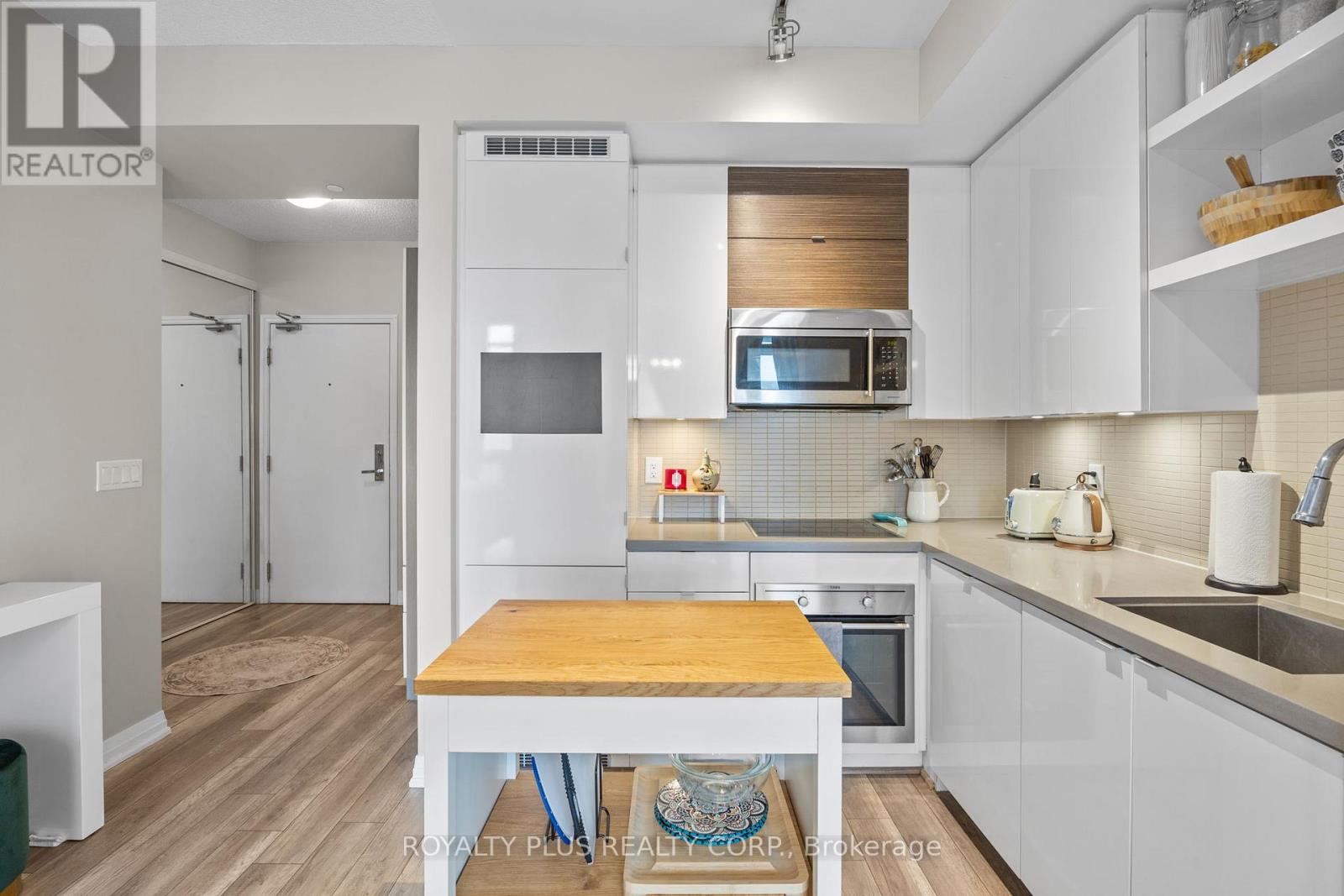 2109 - 59 Annie Craig Drive, Toronto, Ontario  M8V 0C4 - Photo 9 - W12832102