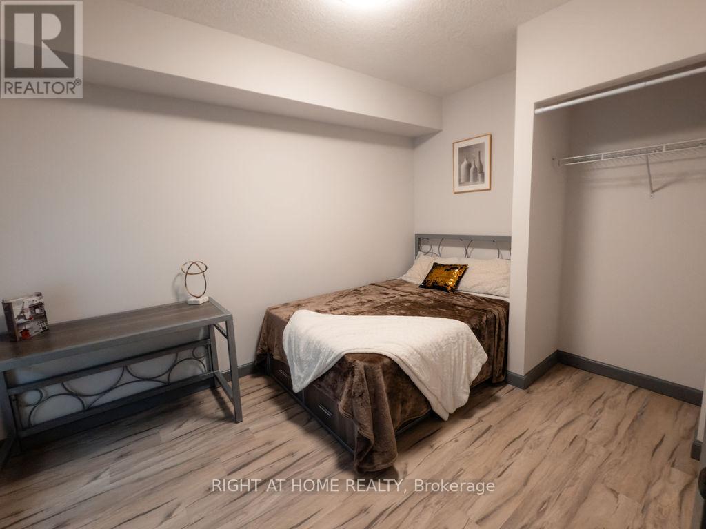 121 - 258a Sunview Street, Waterloo, Ontario  N2L 0H6 - Photo 10 - X12832078