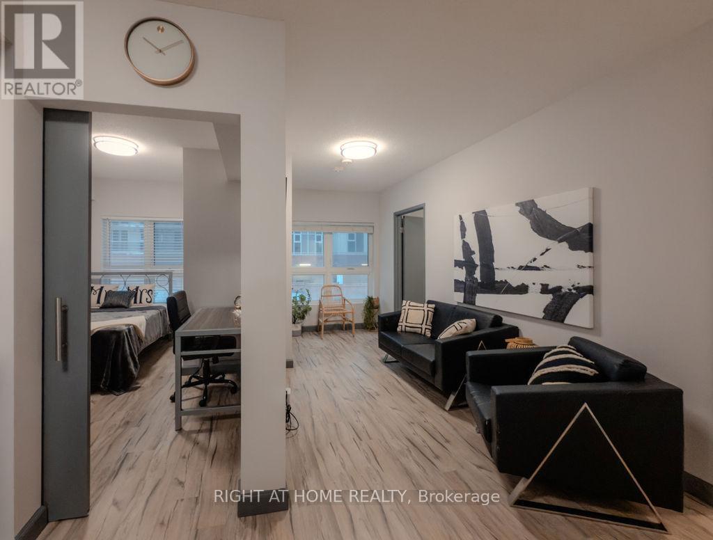 121 - 258a Sunview Street, Waterloo, Ontario  N2L 0H6 - Photo 3 - X12832078