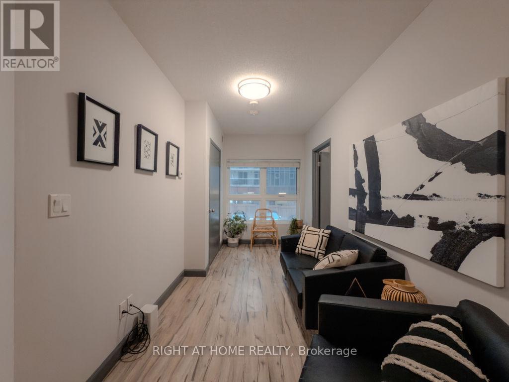 121 - 258a Sunview Street, Waterloo, Ontario  N2L 0H6 - Photo 4 - X12832078