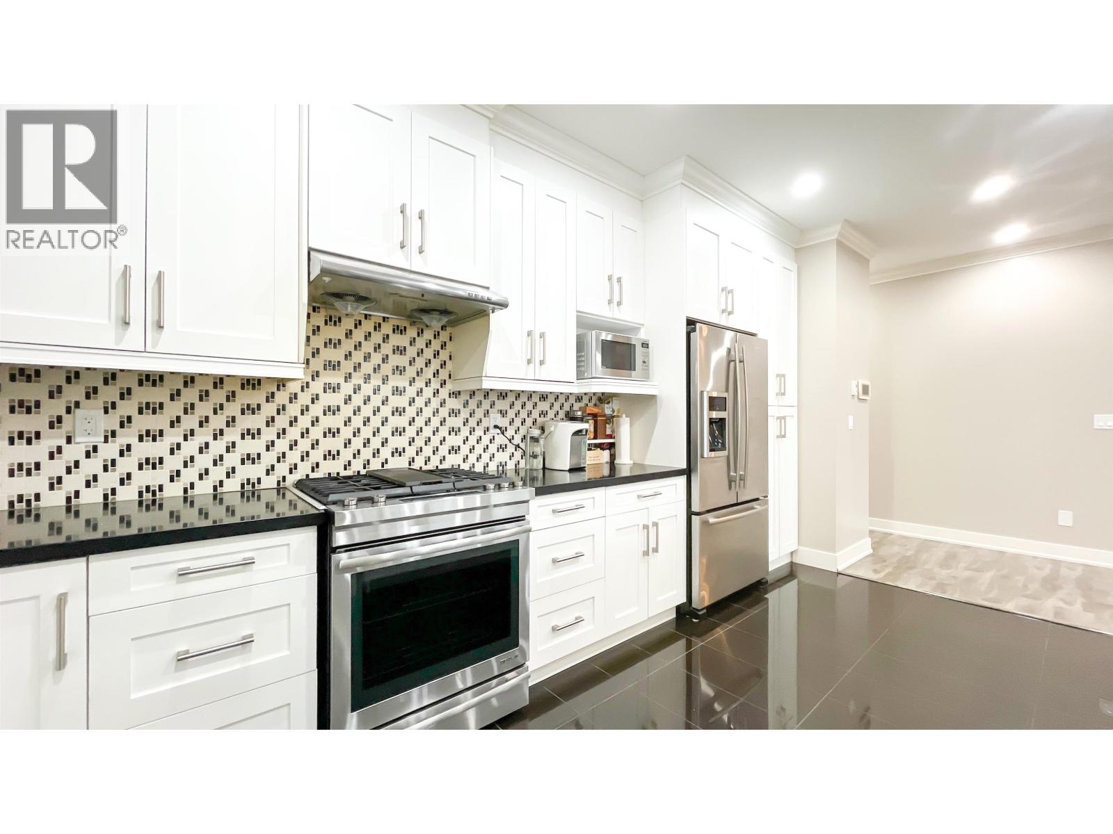 101 910 Delestre Avenue, Coquitlam, British Columbia  V3K 2G6 - Photo 8 - R3092520