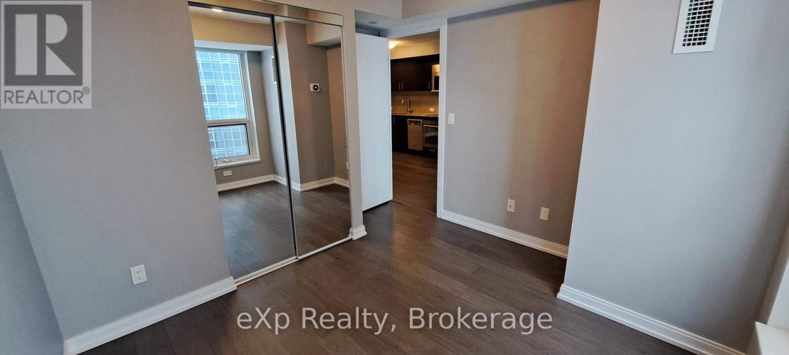 1201 - 255 Village Green Square, Toronto, Ontario  M1S 0L7 - Photo 7 - E12832104
