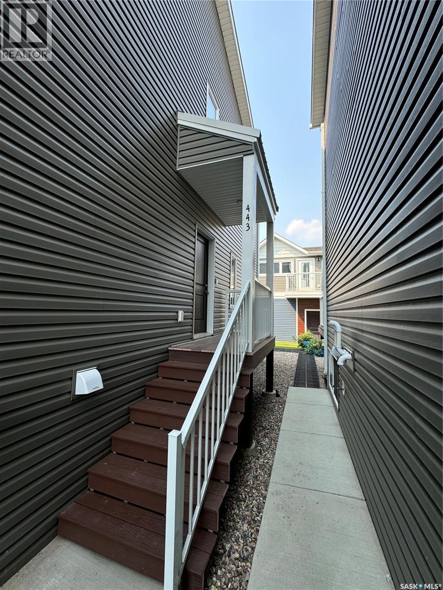 443 L Avenue S, Saskatoon, Saskatchewan  S7M 5Y6 - Photo 3 - SK029438