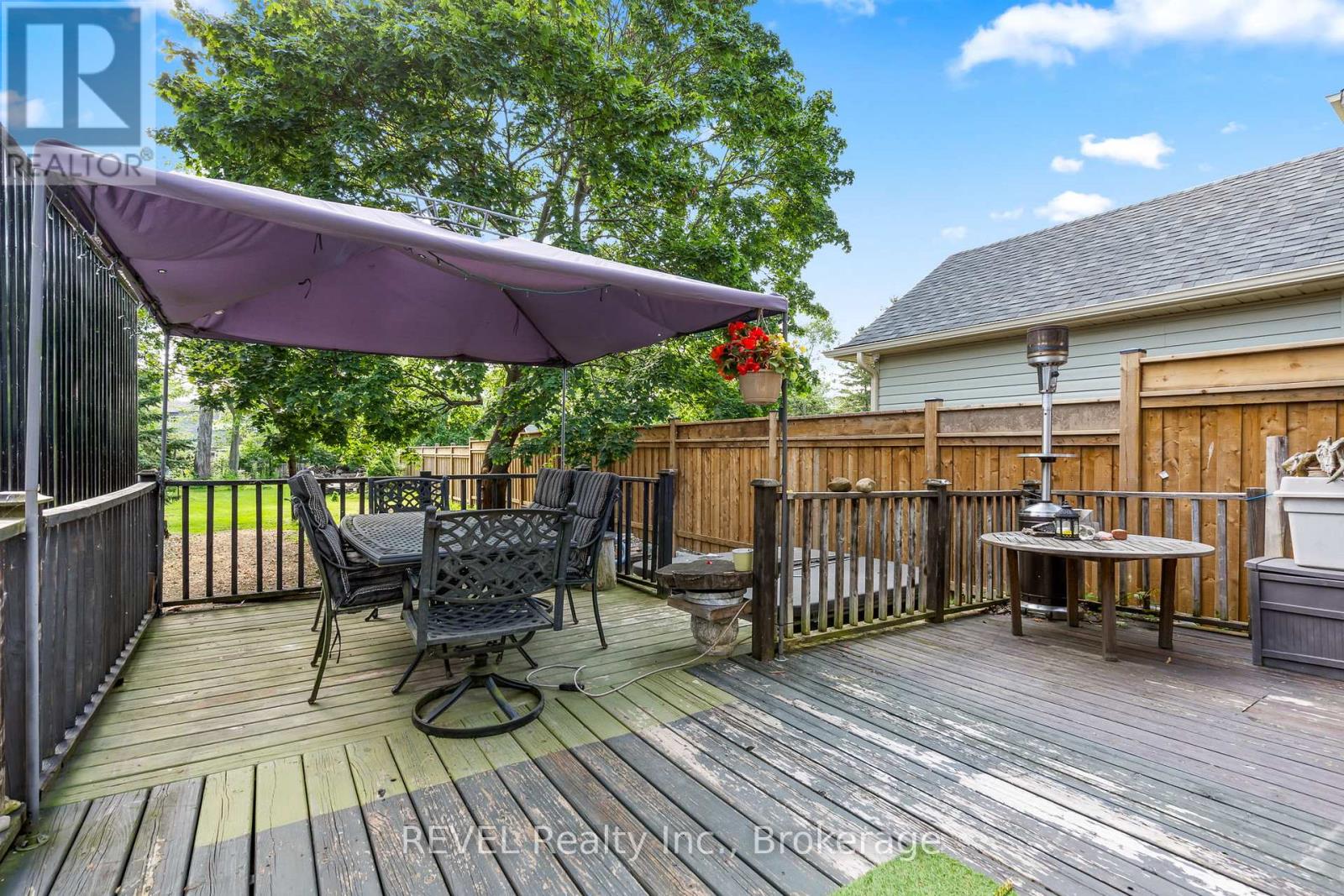 335 Helena Street, Fort Erie, Ontario  L2A 4J7 - Photo 25 - X12832112