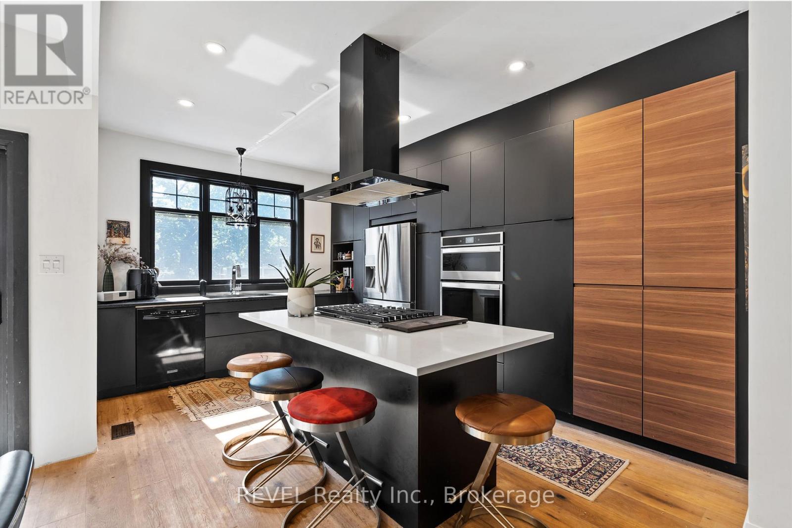 335 Helena Street, Fort Erie, Ontario  L2A 4J7 - Photo 6 - X12832112