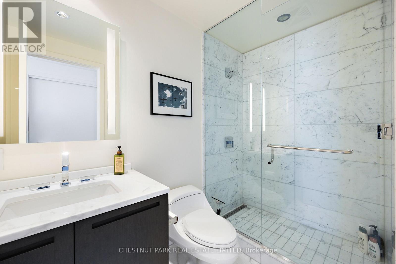 3006 - 180 University Avenue, Toronto, Ontario  M5H 0A2 - Photo 16 - C12832110