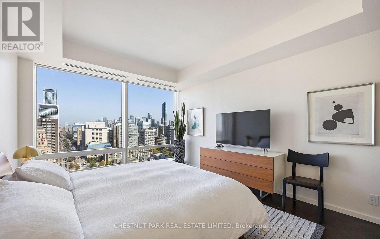 3006 - 180 University Avenue, Toronto, Ontario  M5H 0A2 - Photo 18 - C12832110