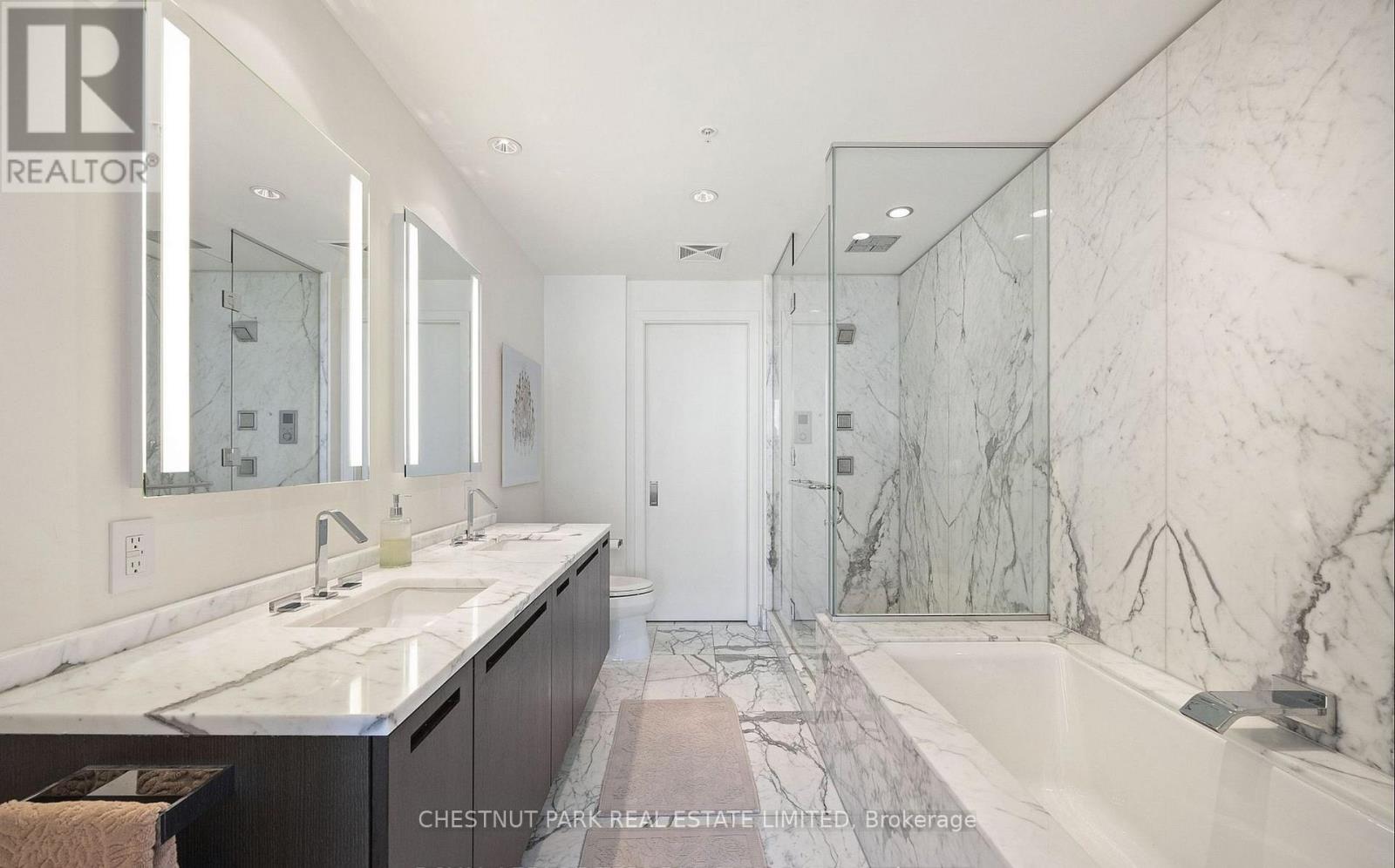 3006 - 180 University Avenue, Toronto, Ontario  M5H 0A2 - Photo 19 - C12832110