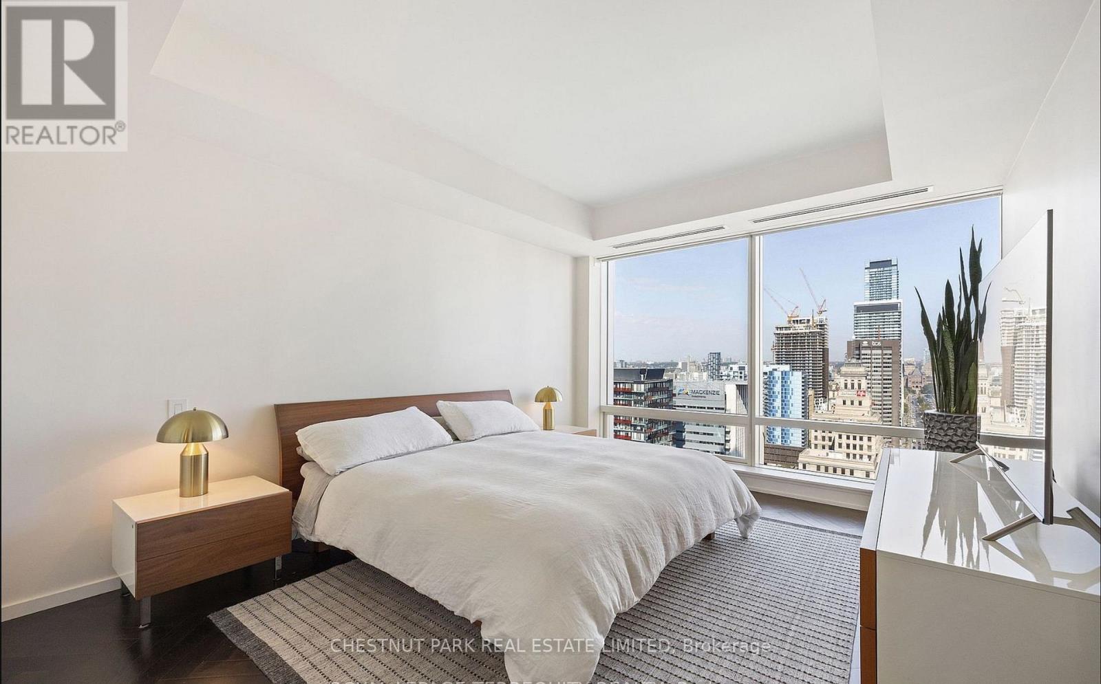 3006 - 180 University Avenue, Toronto, Ontario  M5H 0A2 - Photo 3 - C12832110