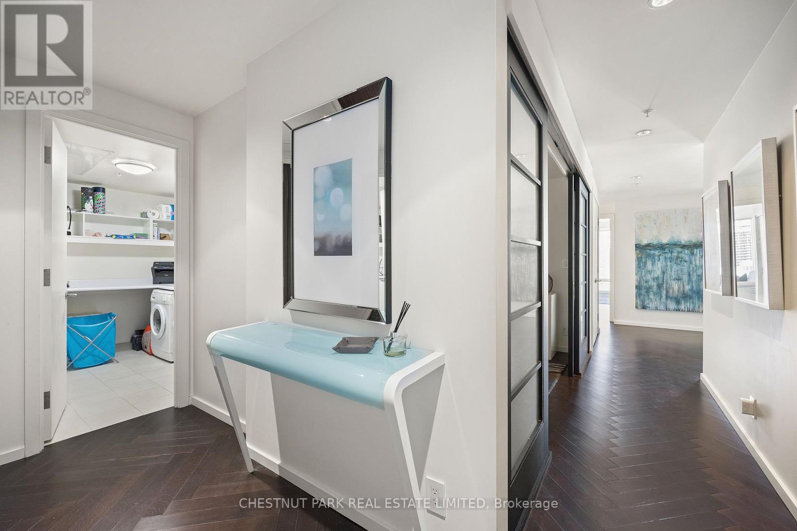 3006 - 180 University Avenue, Toronto, Ontario  M5H 0A2 - Photo 5 - C12832110