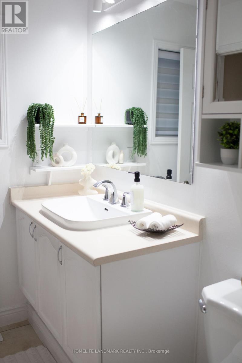 24 Cherryplum Way, Brampton, Ontario  L6S 6J4 - Photo 21 - W12832106