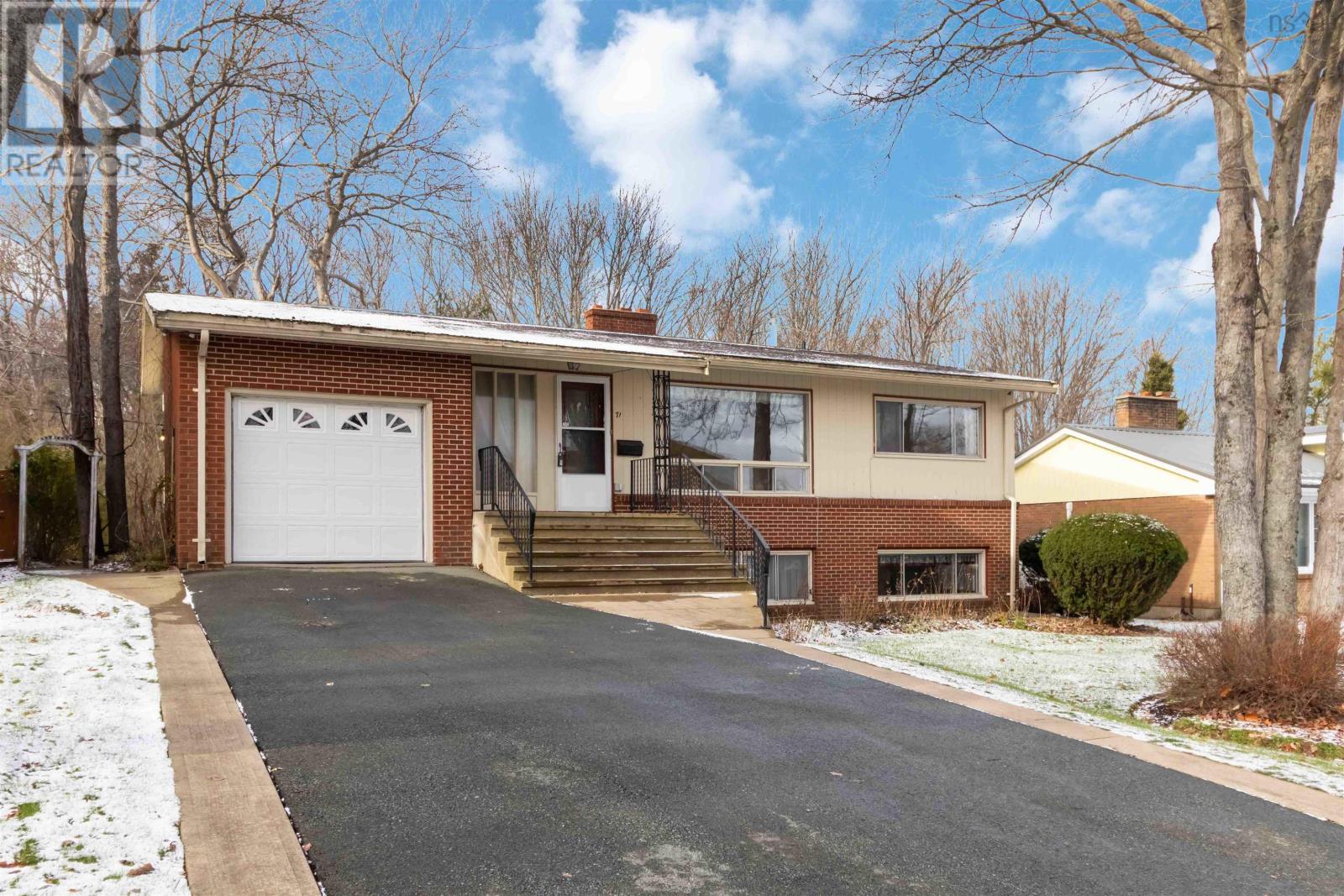 71 Woodward Crescent, Halifax, Nova Scotia
