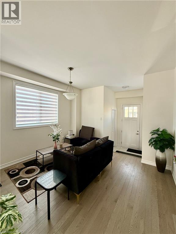 1 Molnar Crescent, Brantford, Ontario  N3T 0X3 - Photo 8 - 40808533