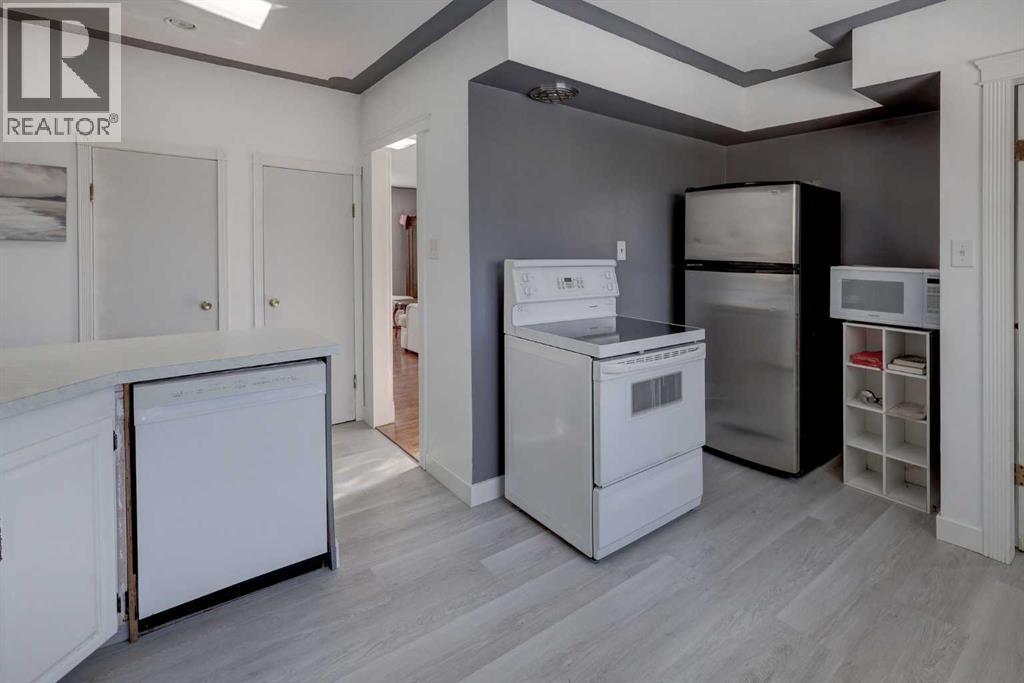 1307 Windsor Street Nw, Calgary, Alberta  T2N 3X2 - Photo 11 - A2289667