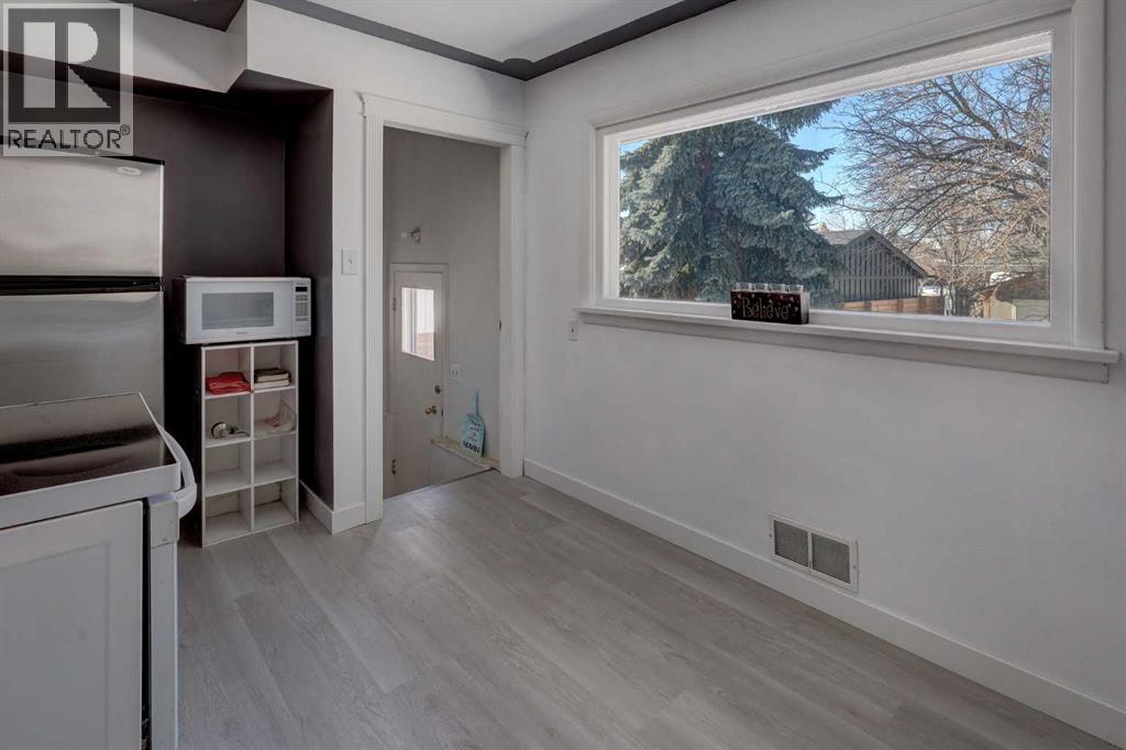 1307 Windsor Street Nw, Calgary, Alberta  T2N 3X2 - Photo 10 - A2289667