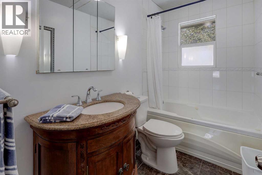 1307 Windsor Street Nw, Calgary, Alberta  T2N 3X2 - Photo 18 - A2289667