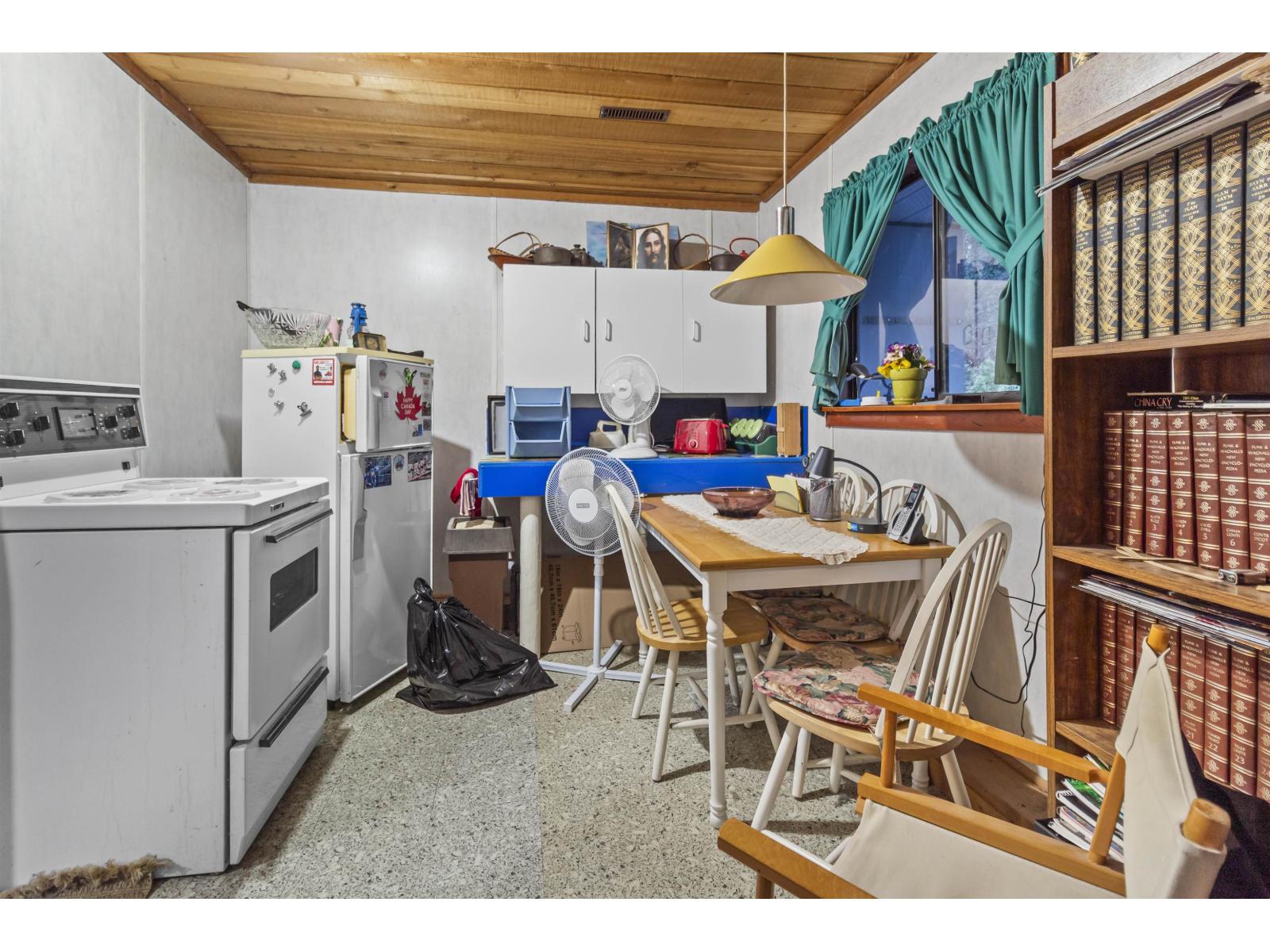 33132 Myrtle Avenue, Mission, British Columbia  V2V 5W1 - Photo 25 - R3079107