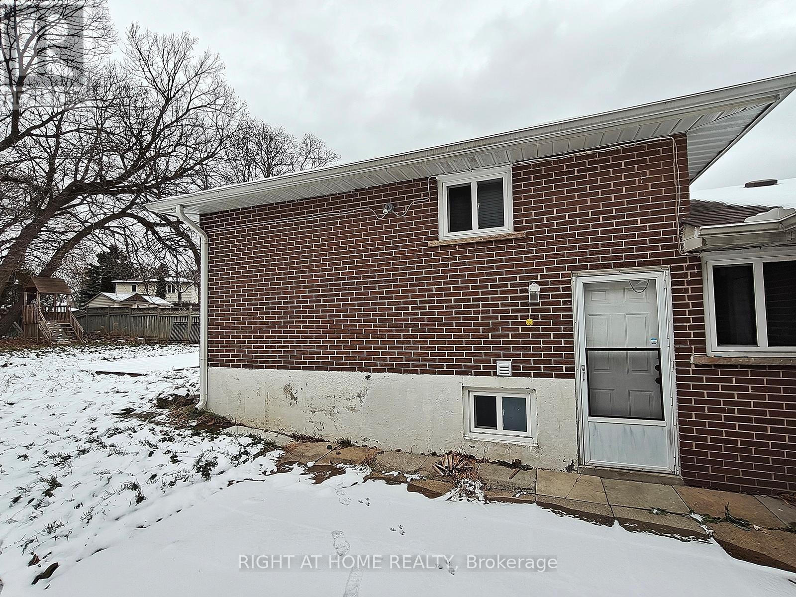 182 Mcnicoll Avenue, Toronto, Ontario  M2N 3K7 - Photo 2 - C12832124