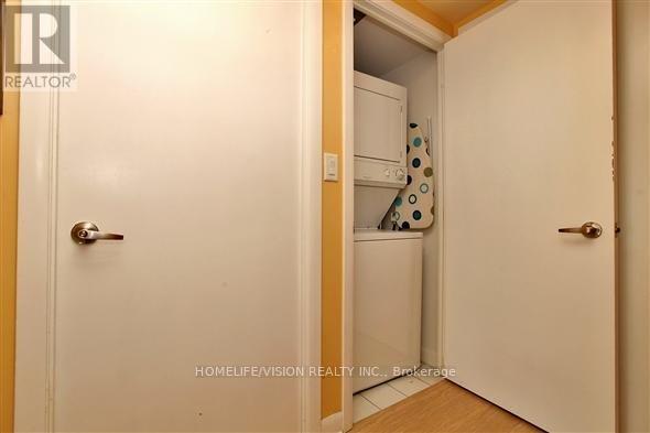 2509 - 600 Fleet Street, Toronto, Ontario  M5V 1B7 - Photo 8 - C12832126