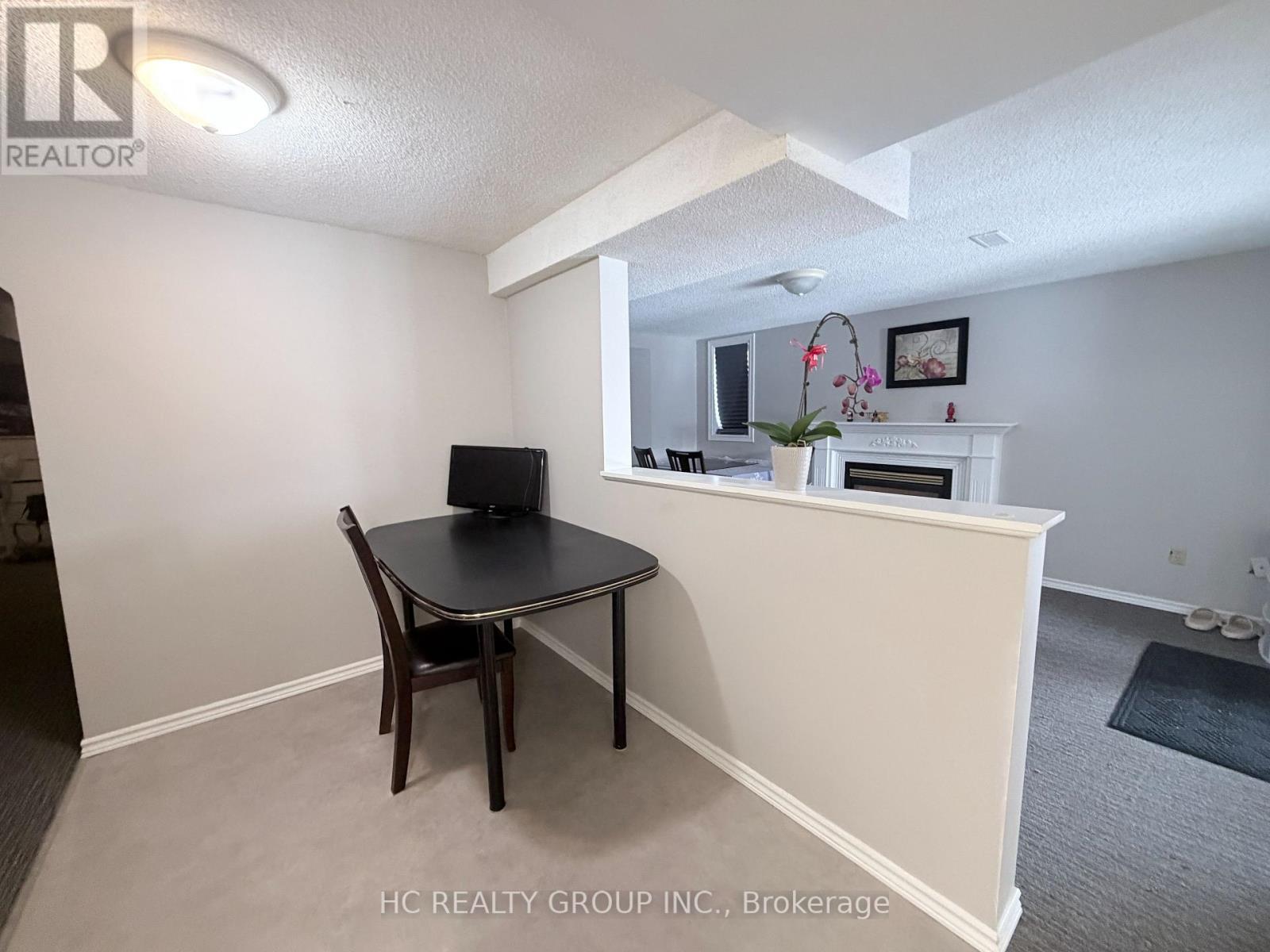 #lower - 17 Cawker Court, Whitby, Ontario  L1N 6S2 - Photo 5 - E12832122