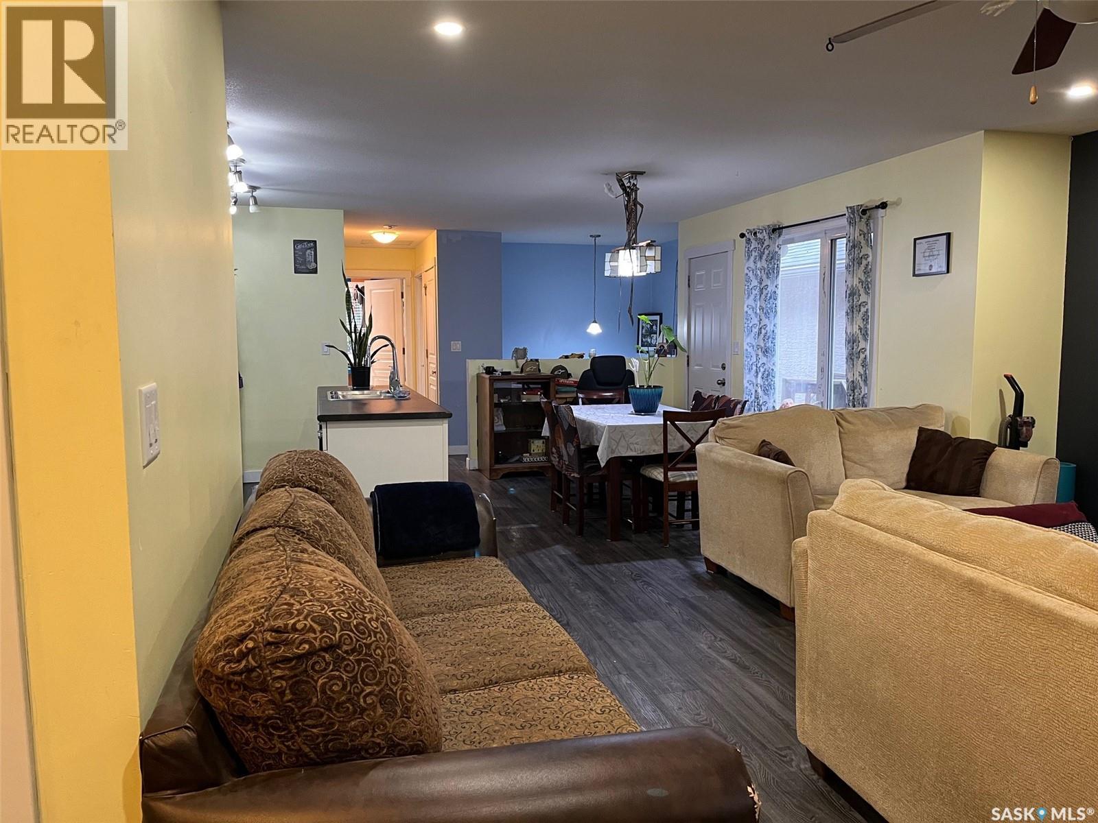 1019 Rae Street, Regina, Saskatchewan  S4T 2B7 - Photo 5 - SK029442