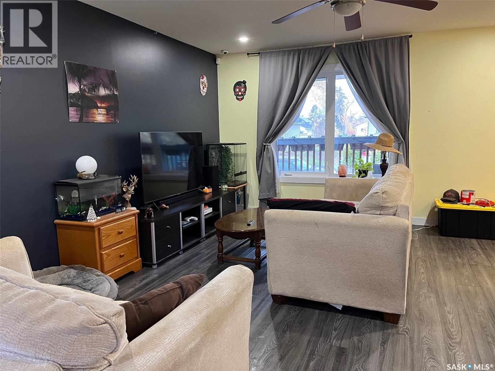 1019 Rae Street, Regina, Saskatchewan  S4T 2B7 - Photo 8 - SK029442