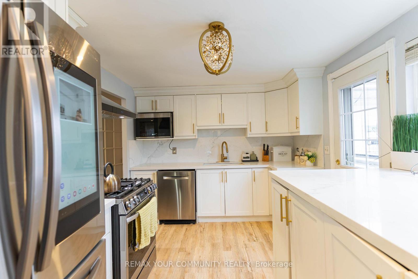 Main - 692 Down Crescent, Oshawa, Ontario  L1H 7Y1 - Photo 7 - E12831622