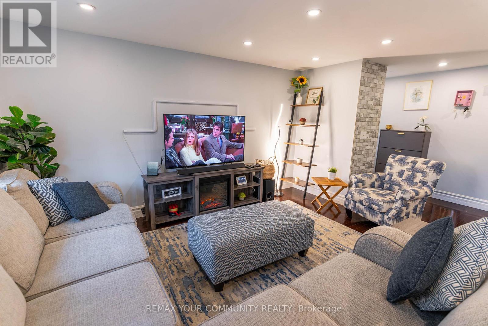 Main - 692 Down Crescent, Oshawa, Ontario  L1H 7Y1 - Photo 9 - E12831622