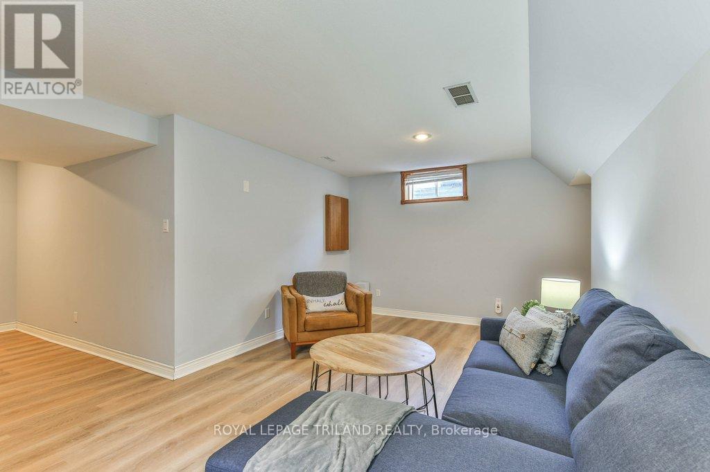 39 Bellrock Crescent, London East, Ontario  N5V 4M6 - Photo 38 - X12832144