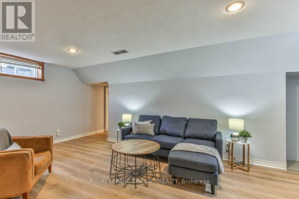 39 Bellrock Crescent, London East, Ontario  N5V 4M6 - Photo 39 - X12832144