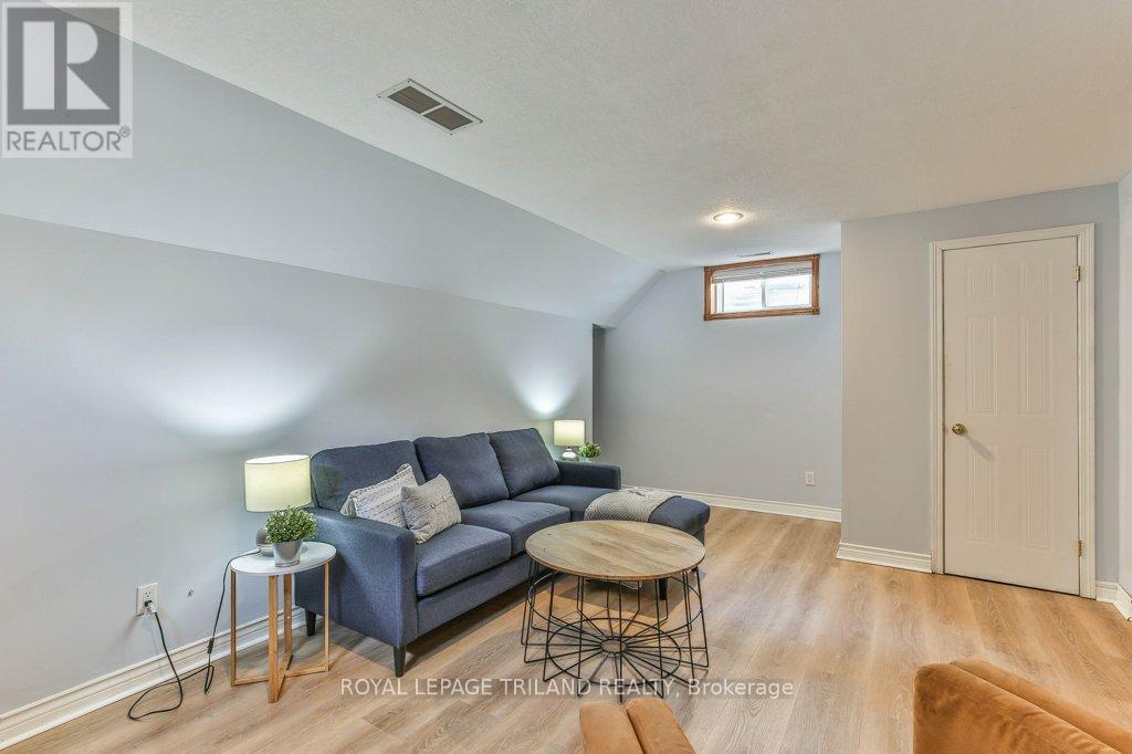 39 Bellrock Crescent, London East, Ontario  N5V 4M6 - Photo 41 - X12832144