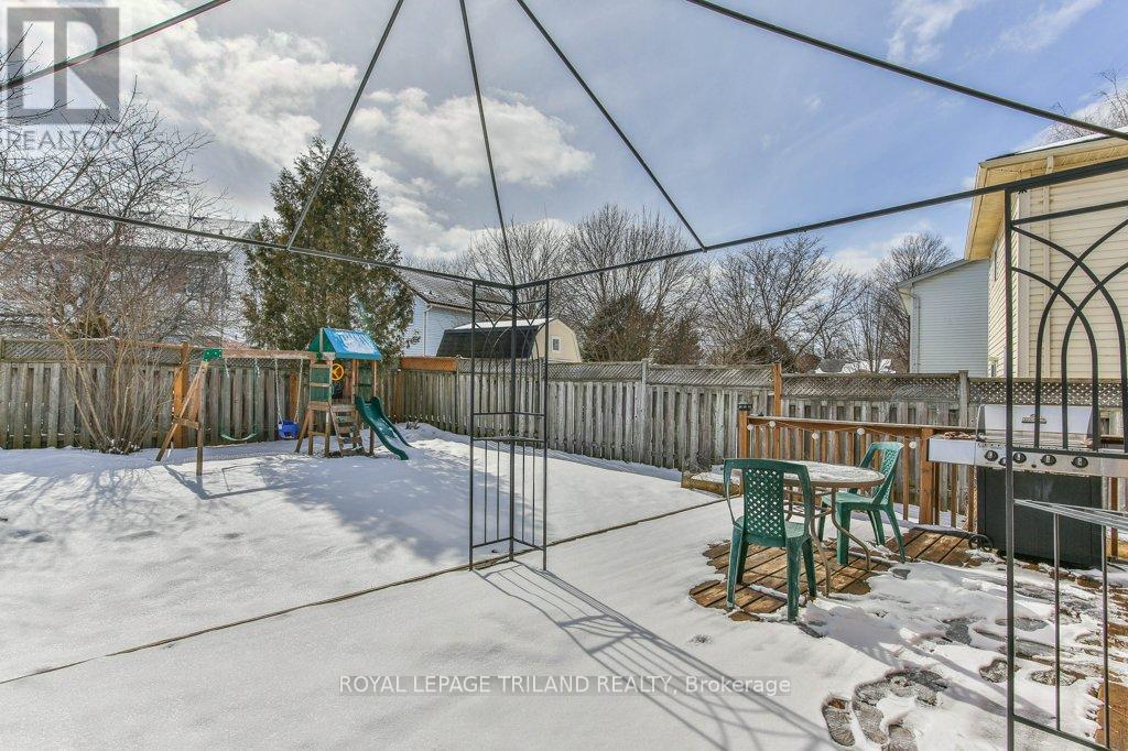 39 Bellrock Crescent, London East, Ontario  N5V 4M6 - Photo 43 - X12832144