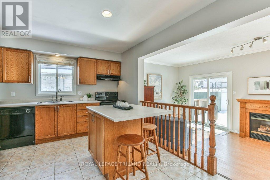 39 Bellrock Crescent, London East, Ontario  N5V 4M6 - Photo 7 - X12832144