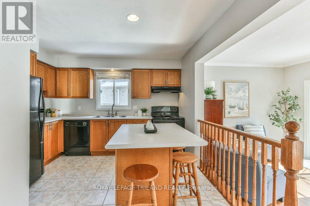 39 Bellrock Crescent, London East, Ontario  N5V 4M6 - Photo 8 - X12832144