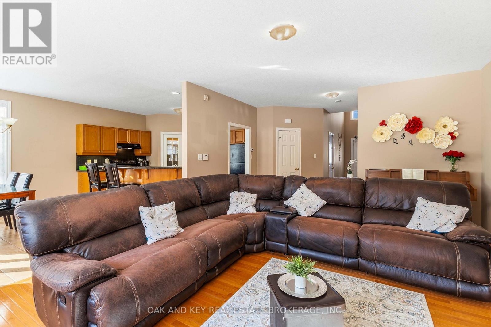 2180 Lilac Avenue, London South, Ontario  N6K 5C5 - Photo 10 - X12832146