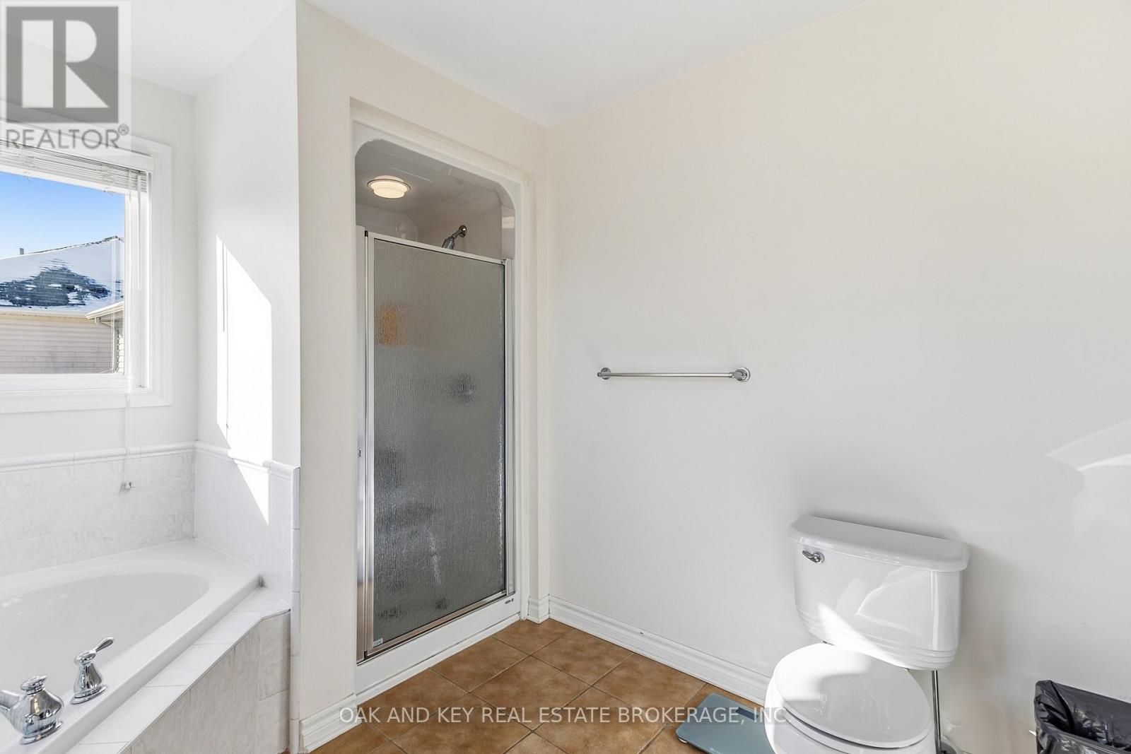 2180 Lilac Avenue, London South, Ontario  N6K 5C5 - Photo 32 - X12832146